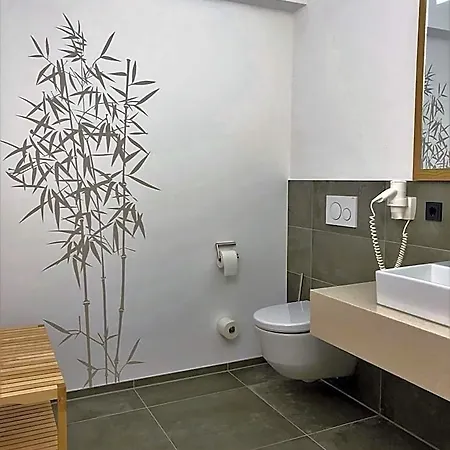 酒店 Stadthotel Kachelofen Neuburg an der Kammel
