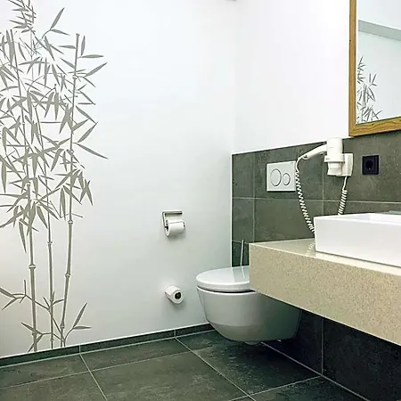 酒店 Stadthotel Kachelofen Neuburg an der Kammel